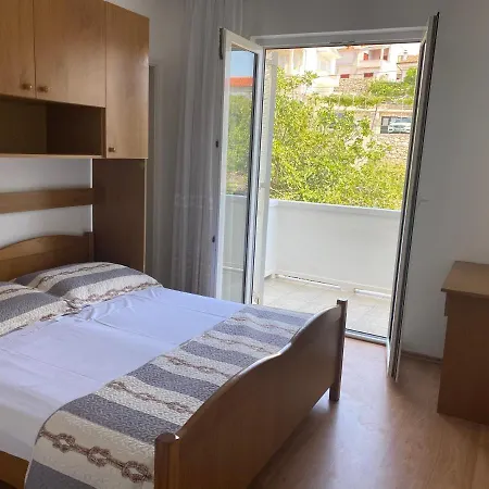 Apartment Marija Lopar
